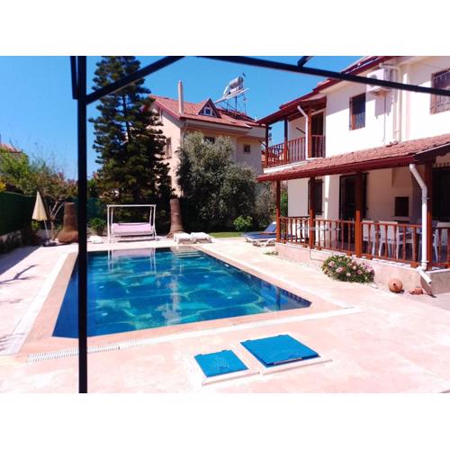Villa Çalış