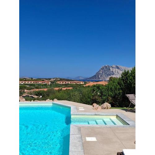 Villa Capo Coda Cavallo Baia Salinedda