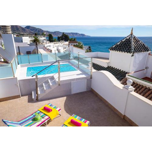 Villa Carabeo by Villa Plus