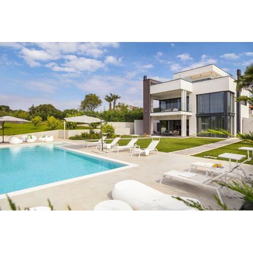 Villa Carel