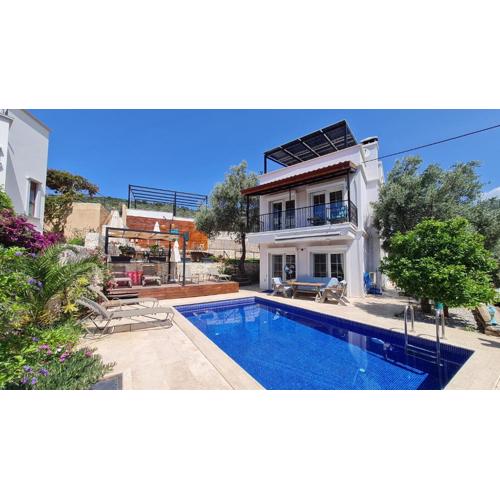 Villa Caretta in Kalkan - sleeps 6 - private pool