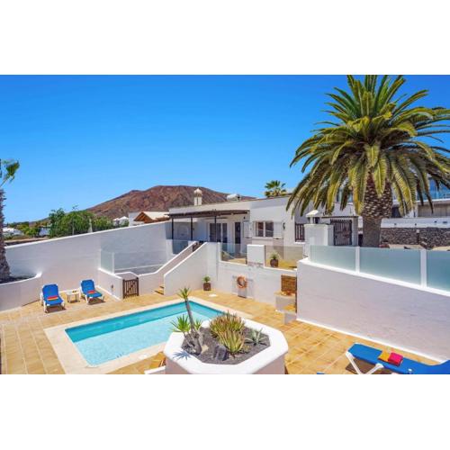 Villa Casa Linden by Villa Plus