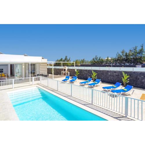 Villa Casa Manuel by Villa Plus