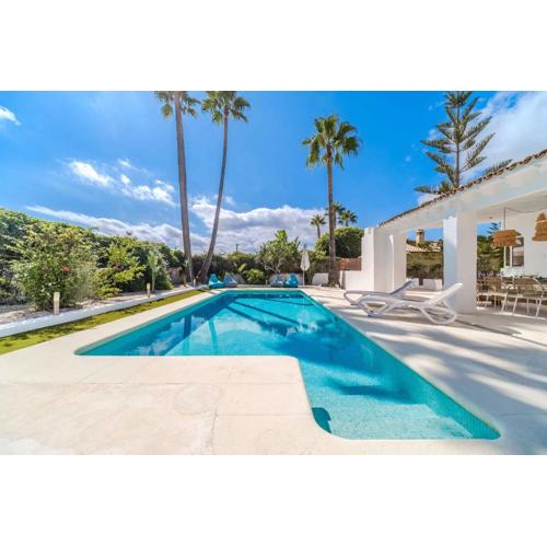 Villa Casablanca Pinosol Javea by Rock Rentals
