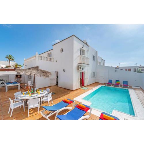 Villa Castillo by Villa Plus