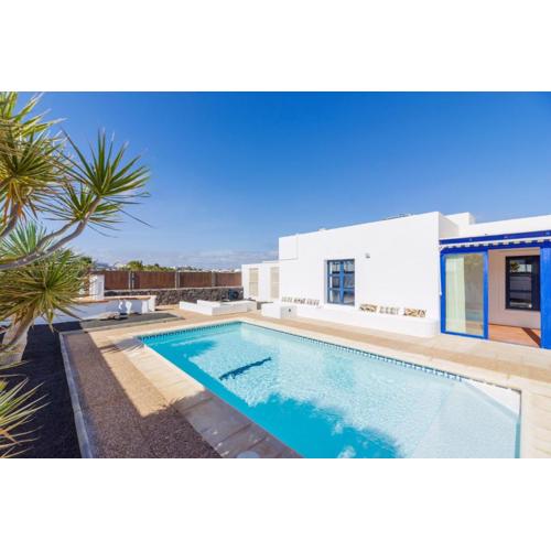 Villa Castillo del Aguila by Villa Plus
