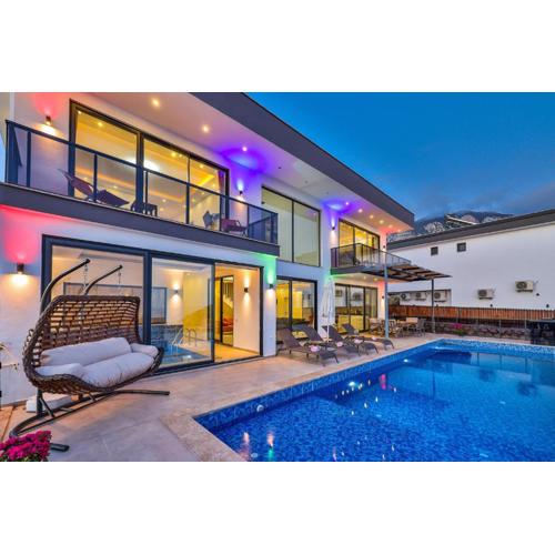 Villa Celebrity