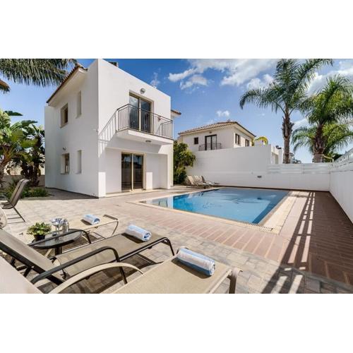 Villa Cherry Palm