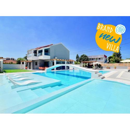 Villa Cielo with private pool in Canal D\