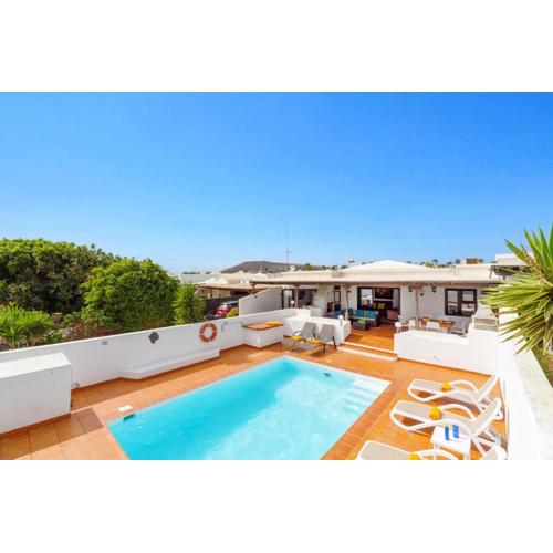 Villa Cielos by Villa Plus