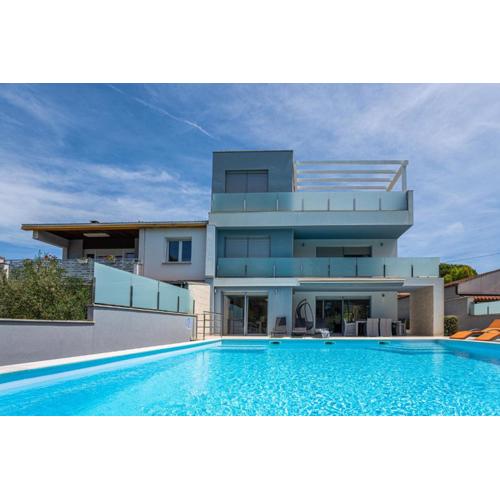 Villa Claudia in Pula - Haus für 8 Personen