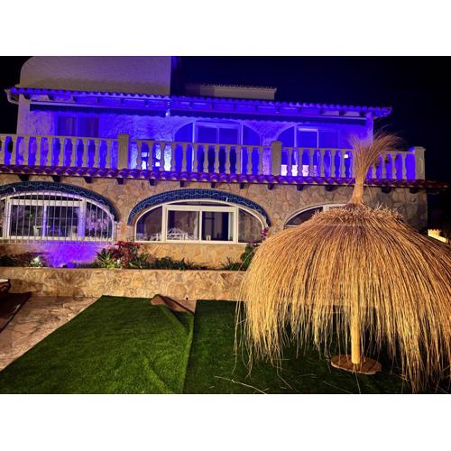 VILLA COCO CALPE 10 pers gehele villa in 3 appartmenten