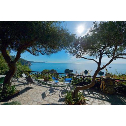 Villa con discesa a mare