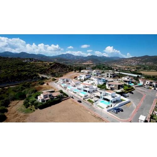 Villa con piscina privata BudoniAffitti