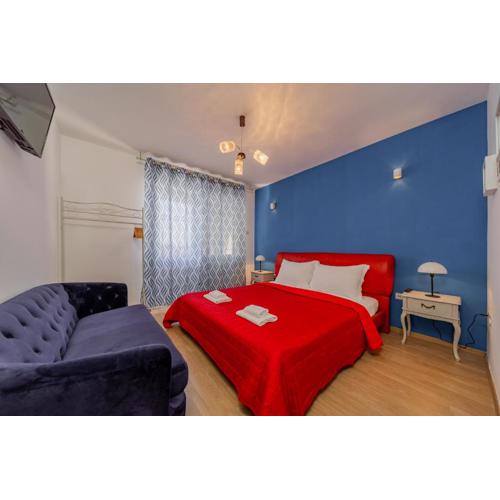 Villa Croatia Trogir, 4 rooms, pool 4km