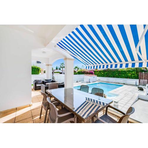 Villa Crystal by Ezoria Villas