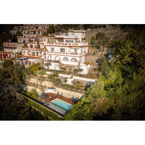 Villa Dafne Gulf Views Pool and Guest Services