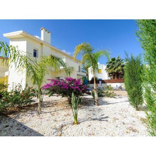 Villa Dafnis Helios - Lovely 3 Bedroom Protaras Villa With Pool - Close To Fig Tree Bay Beach