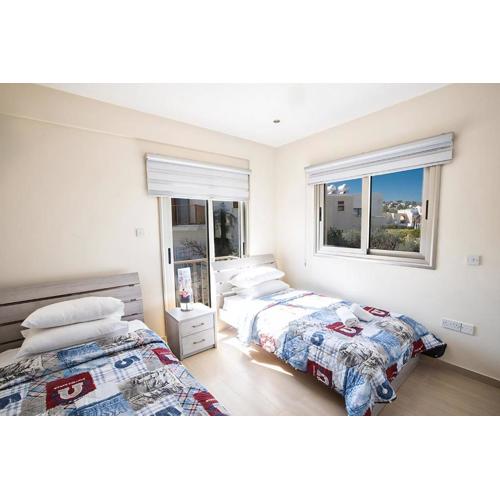 Villa Dafnis Platina - Lovely 4 Bedroom Protaras Villa With Private Pool - Close To The Beach