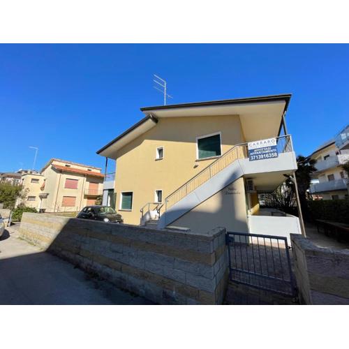 Villa Daniela Carraro Immobiliare - Family Apartments
