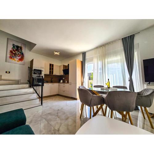 Villa David With Private Parking