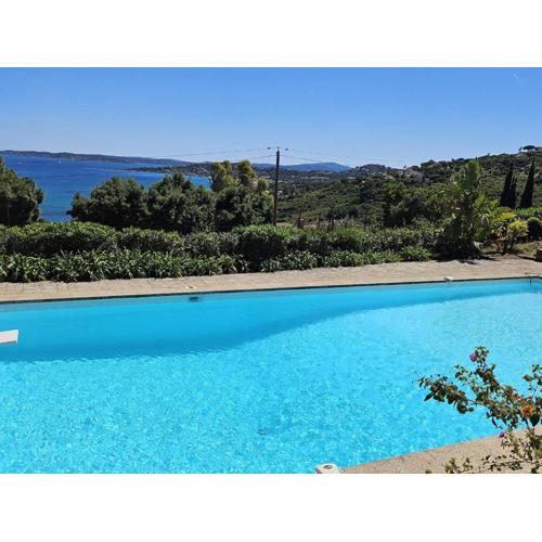 Villa de Maître pour 12 avec piscine privée aux Issambres - FR-1-768-111