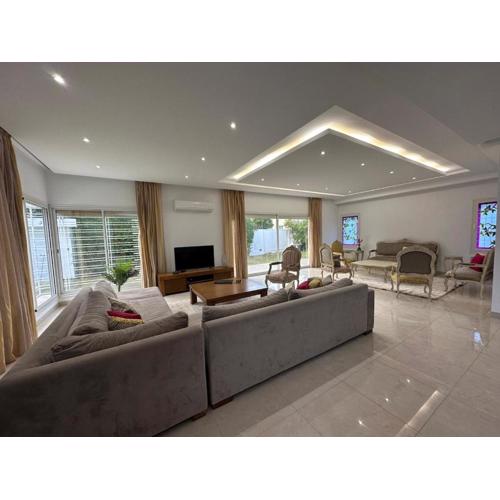 Villa de plain-pied avec jardin proche de la plage