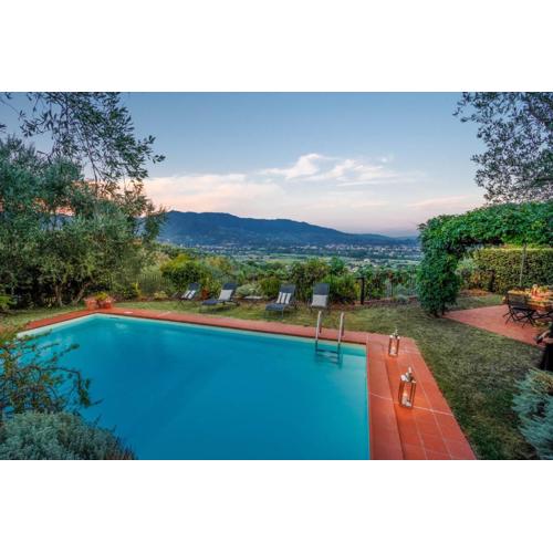 Villa Debby