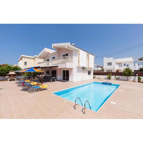 Villa Dione by Villa Plus