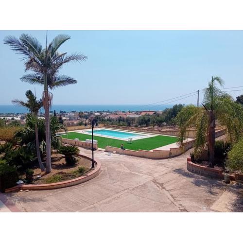 Villa Dolce Vita - Panorama a Marina Di Ragusa con parcheggio privato