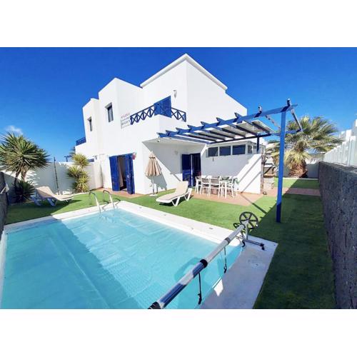 Villa Dompi con vistas al mar y a Fuerteventura
