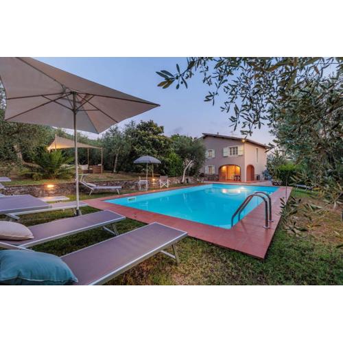 Villa Dondolino, a Stylish Farmhouse