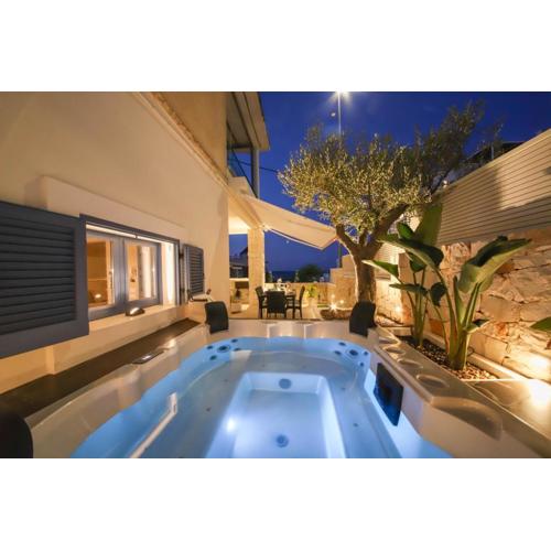Villa DONNA LUCIA - Dimore & Pool