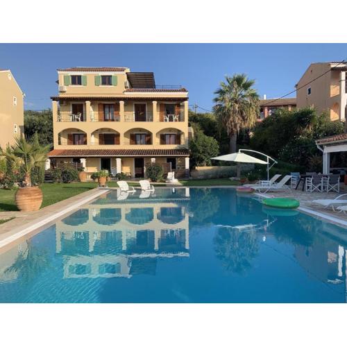 Villa Eleni für 20 Personen auf Korfu