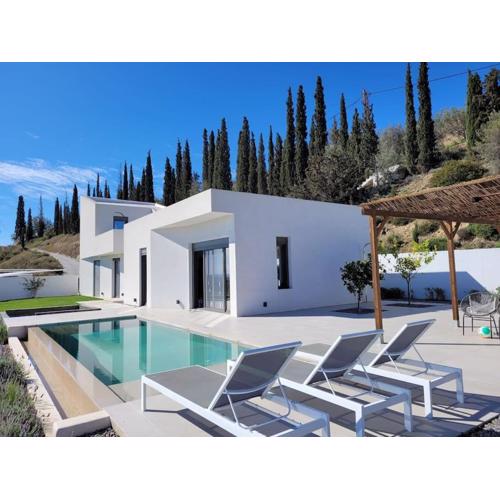 Villa Eleni Nafplio, pool & sea view