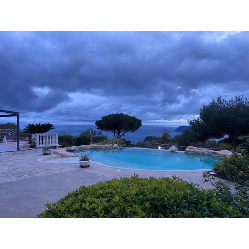 Villa Elianna in una oasi marina