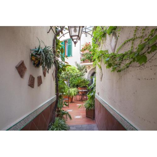 Villa Elisa Holiday Home