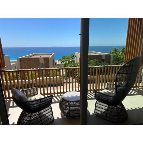 Villa Elodie, Green Coast, Palase