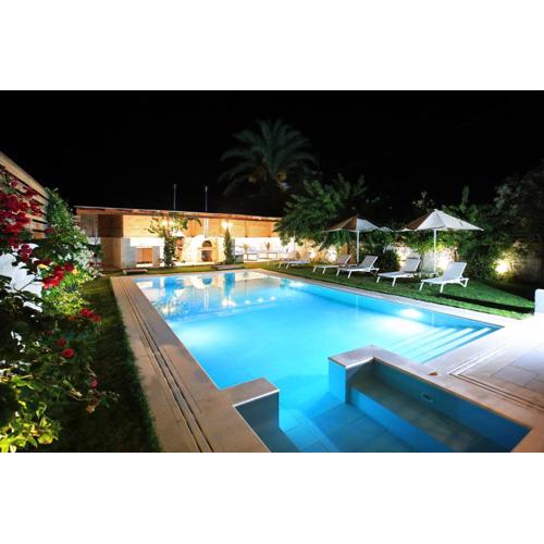 Villa Elpida, Kokkini Hani