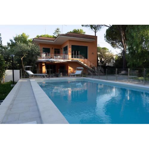VILLA EMILIA, relax fra mare e laghi