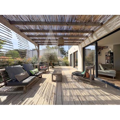Villa en bois moderne, tout comfort pour 6 personnes proche des plages