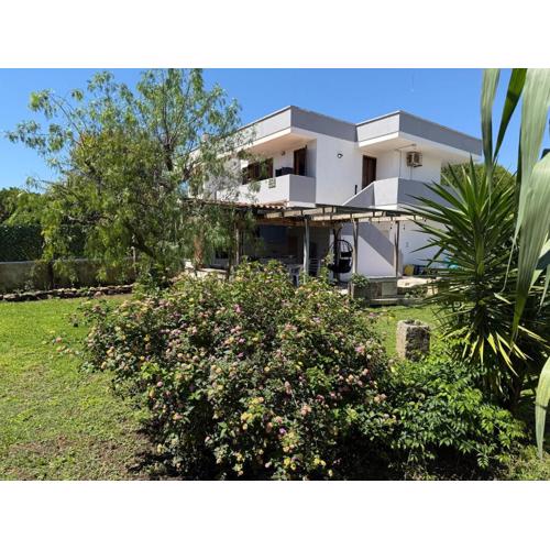 VILLA ENA