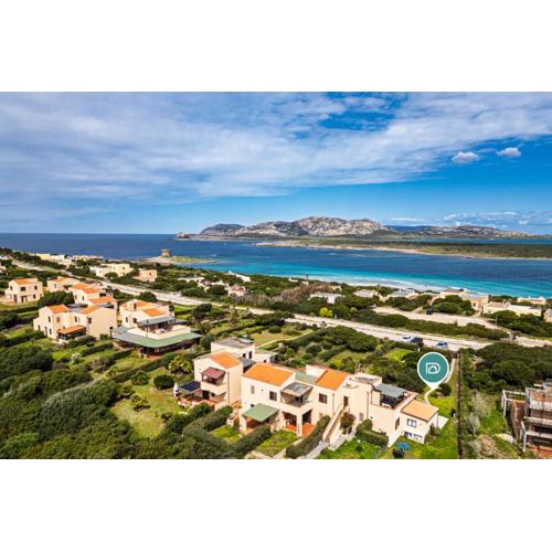 Villa Esclusiva con 600Mq di Giardino sulla Spiaggia della Pelosa
