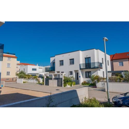 Villa Essenza Vita in Vodice only 650 meters from the beach