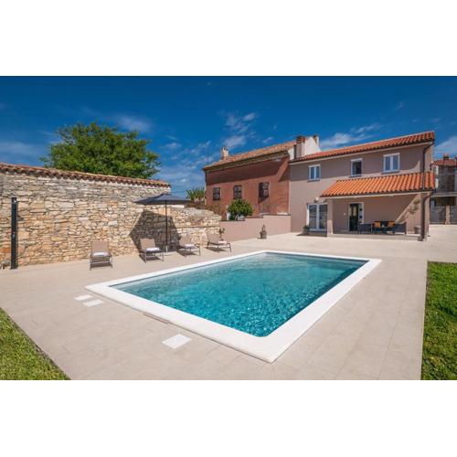 Villa Ester