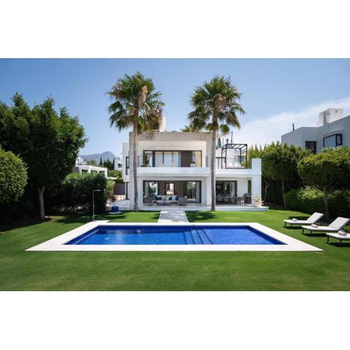 Villa Eva Los Olivos Nueva Andalucia