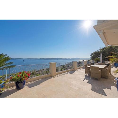 Villa Evasion