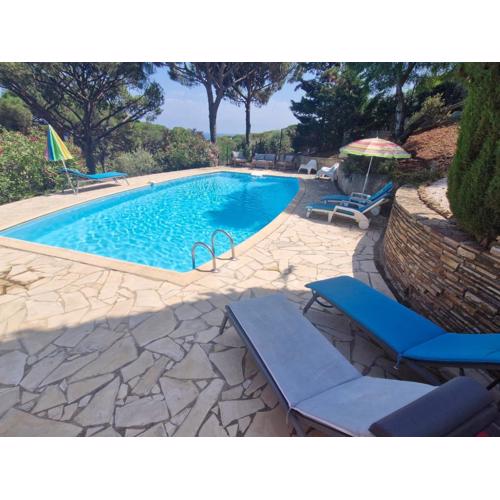 Villa familiale avec piscine privée, proche plage, parking et wifi à Sainte-Maxime - FR-1-780-12