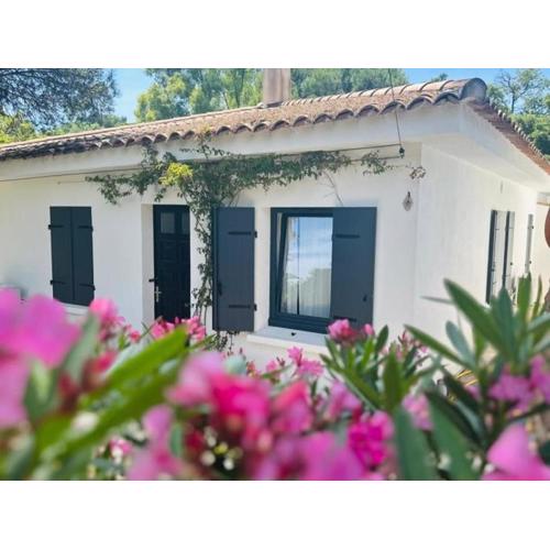 Villa familiale climatisée à 5 min de la mer avec parking et Wifi - FR-1-728-17