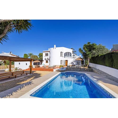 Villa Festina Lente
